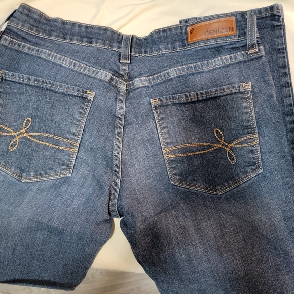 Denizen by Levi's Modern Straight crop. 6. NWOT. - Picture 3 of 4